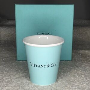 NEW IN BOX Tiffany&Co. Logo Coffee Cup in Tiffany Blue Bone China (3.7")